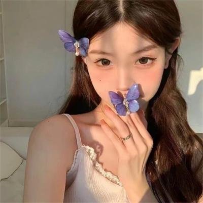 安娜和维多利亚